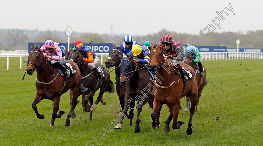 Pettochside-0003 
 PETTOCHSIDE (right, Saffie Osborne) beats HAN SOLO BERGER (left) in The Great Racing Welfare Cycle Handicap
Ascot 28 Apr 2021 - Pic Steven Cargill / Racingfotos.com