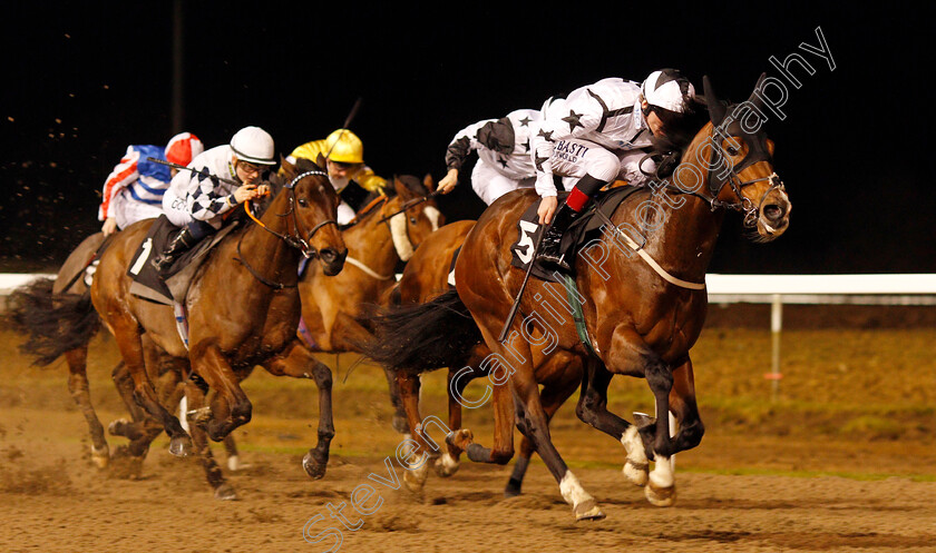 Aleef-0002 
 ALEEF (Adam Kirby) wins The Bet totetrifecta At betfred.com Handicap Chelmsford 21 Dec 2017 - Pic Steven Cargill / Racingfotos.com