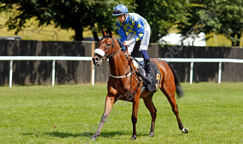 Majestic-Glory-0001 
 MAJESTIC GLORY (David Probert) winner of The 100% Racingtv Profits Back To Racing Sweet Solera Stakes
Newmarket 7 Aug 2021 - Pic Steven Cargill / Racingfotos.com