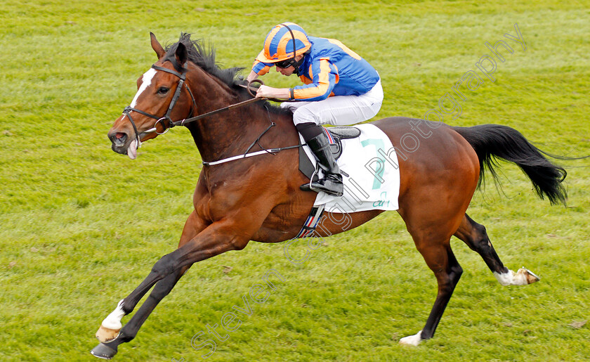 Magic-Wand-0010 
 MAGIC WAND (Ryan Moore) wins The Arkle Finance Cheshire Oaks Stakes Chester 9 May 2018 - Pic Steven Cargill / Racingfotos.com