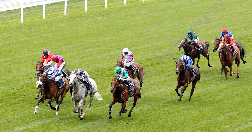 Lord-Glitters-0001 
 LORD GLITTERS (centre, Daniel Tudhope) beats BEAT THE BANK (left) and ONE MASTER (right) in The Queen Anne Stakes
Royal Ascot 18 Jun 2019 - Pic Steven Cargill / Racingfotos.com