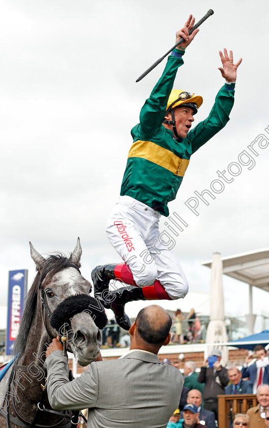 Coronet-0006 
 Frankie Dettori leaps from CORONET after winning The Betfred Middleton Stakes York 17 May 2018 - Pic Steven Cargill / Racingfotos.com