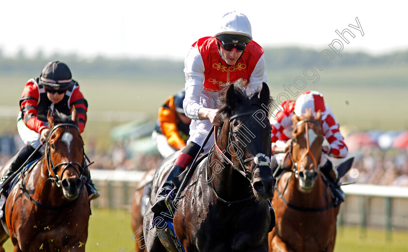 Konchek-0007 
 KONCHEK (Adam Kirby) wins The Havana Gold Maiden Stakes Newmarket 6 May 2018 - Pic Steven Cargill / Racingfotos.com