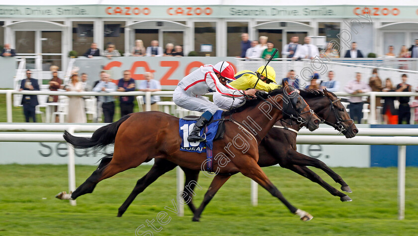 Going-Gone-0001 
 GOING GONE (farside, Pat Cosgrave) beats HMS PRESIDENT (nearside) in The Coral Mallard Handicap
Doncaster 11 Sep 2022 - Pic Steven Cargill / Racingfotos.com