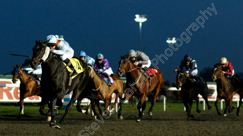 Woodside-Wonder-0001 
 WOODSIDE WONDER (Callum Rodriguez) wins The 32Red On The App Store Nursery
Kempton 12 Dec 2018 - Pic Steven Cargill / Racingfotos.com