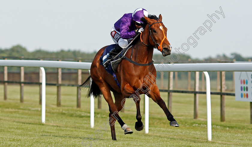 Symphony-Perfect-0006 
 SYMPHONY PERFECT (Hayley Turner) wins The British EBF Fillies Novice Stakes
Bath 23 Jun 2021 - Pic Steven Cargill / Racingfotos.com