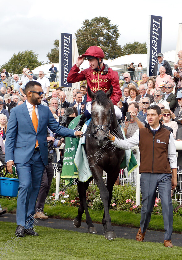 Roaring-Lion-0014 
 ROARING LION (Oisin Murphy) with Sheikh Fahad Al Thani after The Juddmonte International Stakes
York 22 Aug 2018 - Pic Steven Cargill / Racingfotos.com