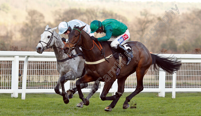 Kildisart-0001 
 KILDISART (right, Daryl Jacob) beats ACTIVIAL (left) in The Sebastian's Action Trust Graduation Chase
Ascot 22 Dec 2018 - Pic Steven Cargill / Racingfotos.com