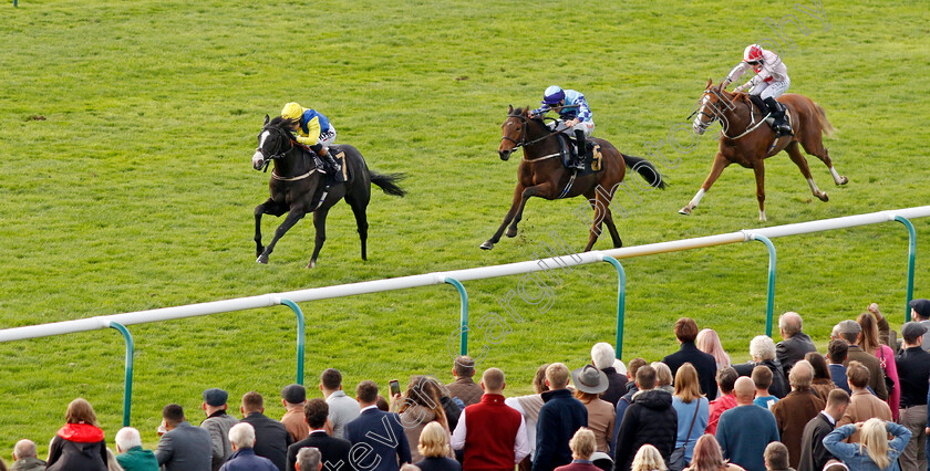 Monopolise-0005 
 MONOPOLISE (Saffie Osborne) beats SPIORADALTA (centre) in The Watch Racing TV Free For 31 Days Nursery
Newmarket 29 Oct 2022 - Pic Steven Cargill / Racingfotos.com