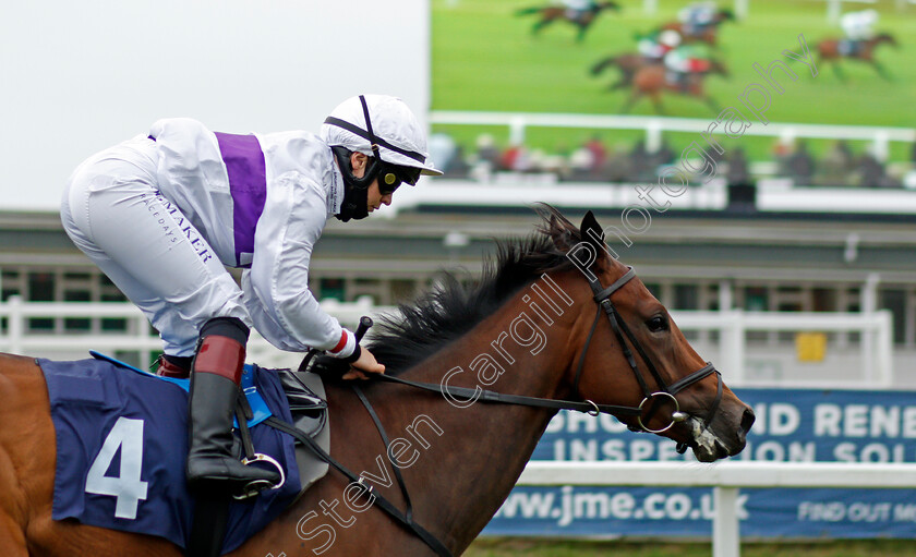 Electric-Love-0004 
 ELECTRIC LOVE (Laura Pearson) wins The Quinnbet Acca Bonus Handicap
Yamouth 1 Jul 2021 - Pic Steven Cargill / Racingfotos.com