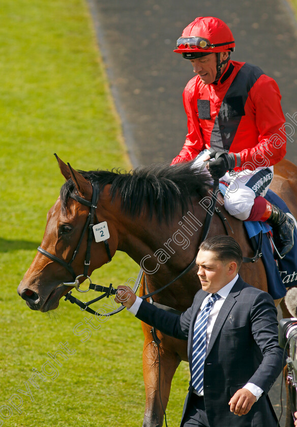 Emily-Upjohn-0012 
 EMILY UPJOHN (Frankie Dettori) after The Tattersalls Musidora Stakes
York 11 May 2022 - Pic Steven Cargill / Racingfotos.com