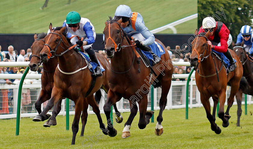 An-Outlaw s-Grace-0004 
 AN OUTLAW'S GRACE (Sean Levey) beats AYSGARTH (left) in The Byerley Stud Peter & Virginia Walwyn Memorial British EBF Novice Stakes
Salisbury 16 Jun 2024 - pic Steven Cargill / Racingfotos.com