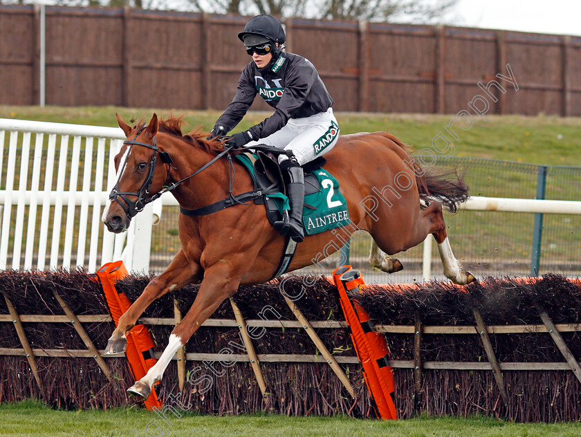 Carlos-Felix-0001 
 CARLOS FELIX (Bridget Andrews)
Aintree 8 Apr 2021 - Pic Steven Cargill / Racingfotos.com