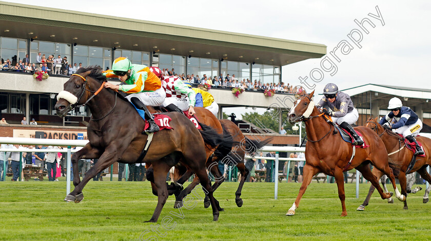 Eeh-Bah-Gum-0004 
 EEH BAH GUM (Oisin McSweeney) wins The Oakmere Homes Handicap
Haydock 2 Sep 2022 - Pic Steven Cargill / Racingfotos.com