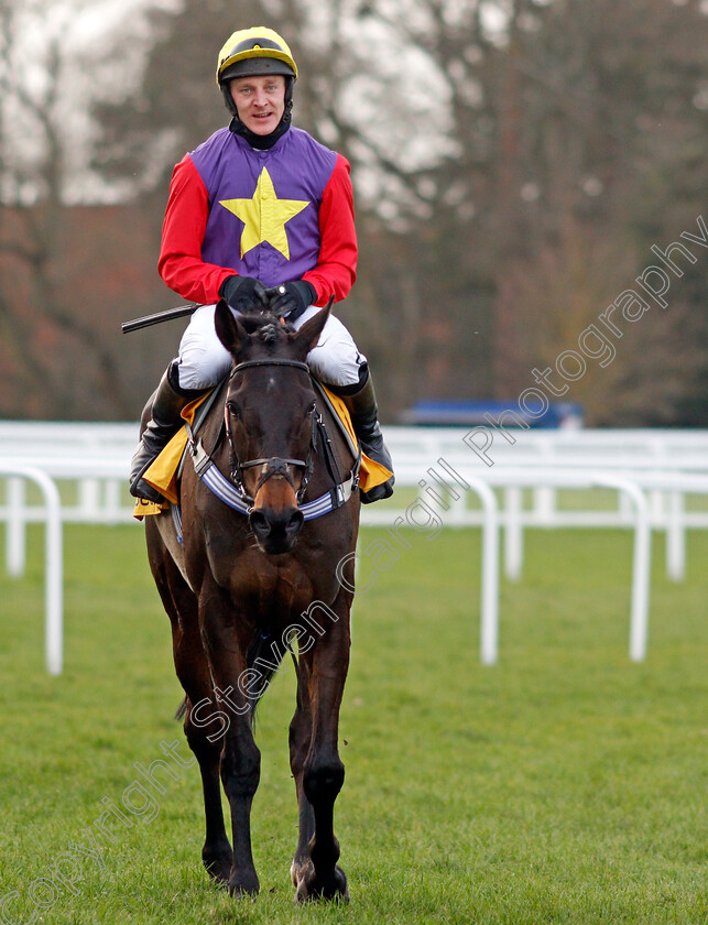 Dashel-Drasher-0010 
 DASHEL DRASHER (Matt Griffiths) after winning The Betfair Ascot Chase
Ascot 20 Feb 2021 - Pic Steven Cargill / Racingfotos.com