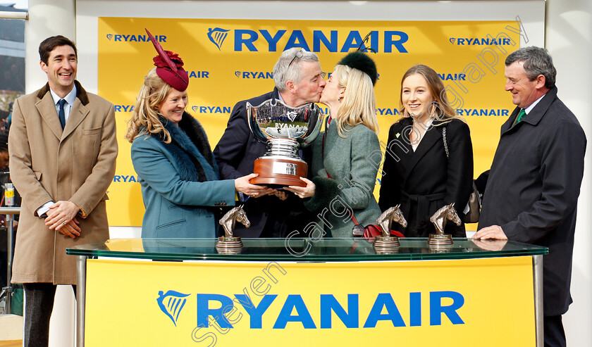 Balko-Des-Flos-0005 
 Presentation to Michael O'Leary for The Ryanair Chase won by BALKO DES FLOS Cheltenham 15 Mar 2018 - Pic Steven Cargill / Racingfotos.com