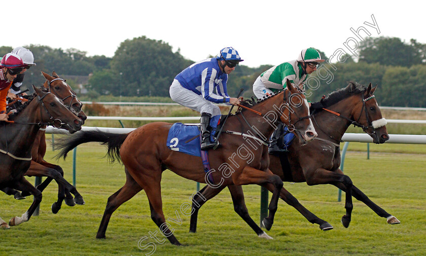 Fantastic-Ms-Fox-0001 
 FANTASTIC MS FOX (nearside, Tony Hamilton) with GLORYELLA (farside, James Sullivan)
Nottingham 16 Jul 2019 - Pic Steven Cargill / Racingfotos.com