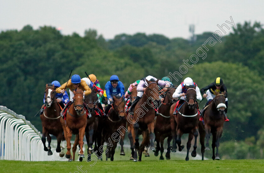 Roxzoff-0001 
 ROXZOFF (centre, Tom Marquand) wins The Play Coral Racing Super Series For Free Handicap
Sandown 26 May 2022 - Pic Steven Cargill / Racingfotos.com