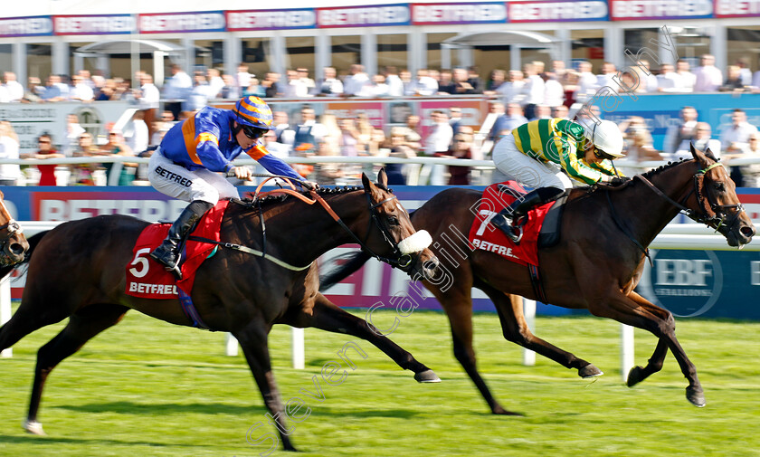 Legendary-Day-0001 
 LEGENDARY DAY (Mark Winn) beats ONEFORTHEGUTTER (left) in The Betfred Mallard Handicap
Doncaster 15 Sep 2023 - Pic Steven Cargill / Racingfotos.com