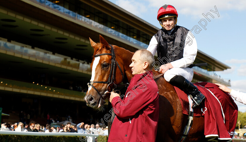 Kyprios-0011 
 KYPRIOS (Ryan Moore) winner of The Qatar Prix du Cadran
Longchamp 5 Oct 2024 - Pic Steven Cargill / Racingfotos.com