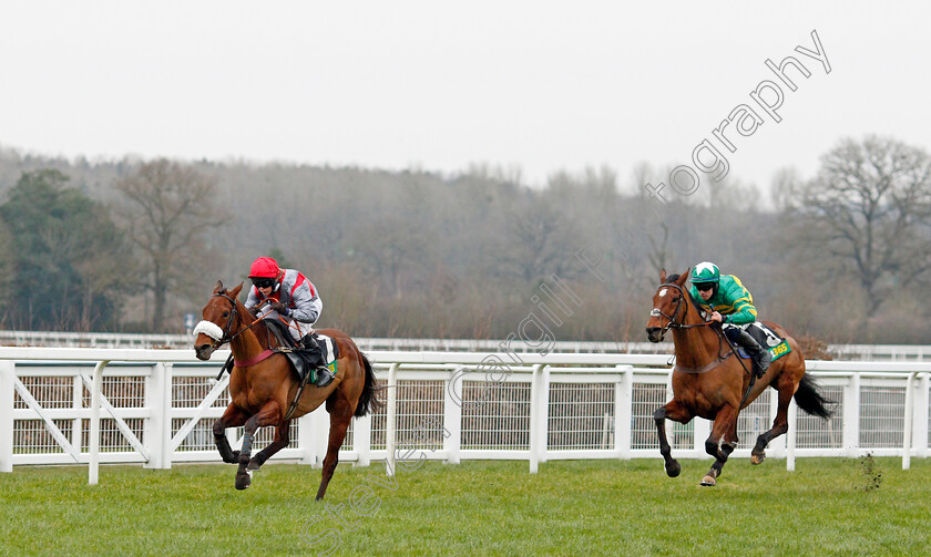 Phoenix-Way-0001 
 PHOENIX WAY (right, Kevin Brogan) beats FANION D'ESTRUVAL (left, Lucy Turner)
Ascot 22 Jan 2022 - Pic Steven Cargill / Racingfotos.com