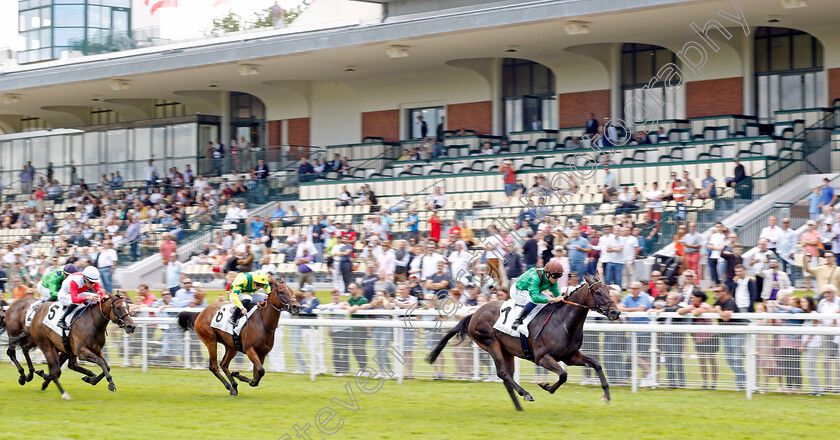 Dariym-0004 
 DARIYM (Mickael Barzalona) wins The Prix d'Avranches
Deauville 12 Aug 2023 - Pic Steven Cargill / Racingfotos.com