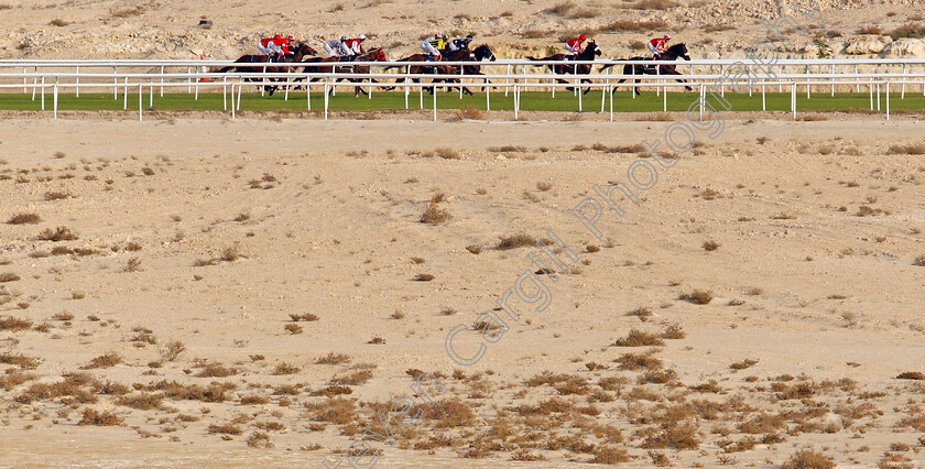 Bahrain-0006 
 Racing down the back straight
Sakhir Racecourse, Bahrain 19 Nov 2021 - Pic Steven Cargill / Racingfotos.co