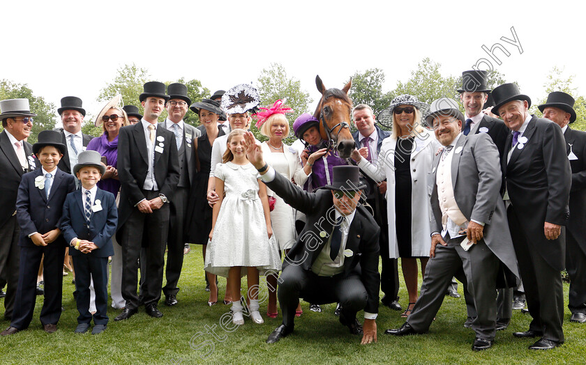 Merchant-Navy-0014 
 MERCHANT NAVY (Ryan Moore) with owners after The Diamond Jubilee Stakes
Royal Ascot 23 Jun 2018 - Pic Steven Cargill / Racingfotos.com