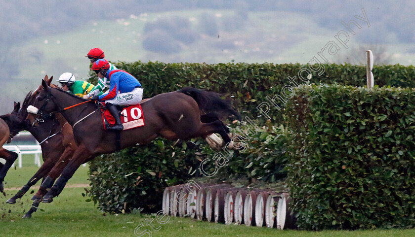 The-Goffer-0001 
 THE GOFFER (Danny Gilligan)
Cheltenham 13 Dec 2024 - Pic Steven Cargill / Racingfotos.com