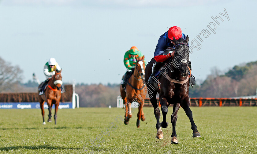 Black-Corton-0006 
 BLACK CORTON (Bryony Frost) wins The Sodexo Reynoldstown Novices Chase Ascot 17 Feb 2018 - Pic Steven Cargill / Racingfotos.com