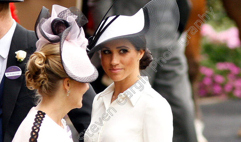 Duchess-of-Sussex-0001 
 Duchess Of Sussex
Royal Ascot 19 Jun 2018 - Pic Steven Cargill / Racingfotos.com