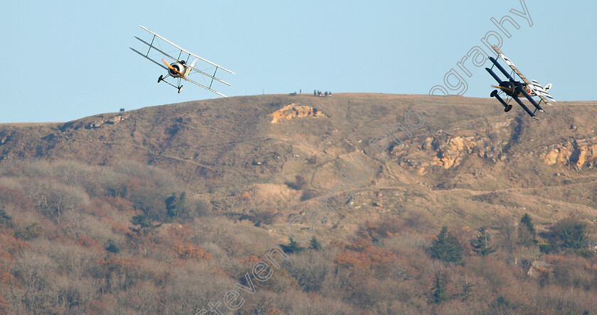 Dogfight-0001 
 World War I Dogfight re-enactment above Cheltenham Racecourse
18 Nov 2018 - Pic Steven Cargill / Racingfotos.com