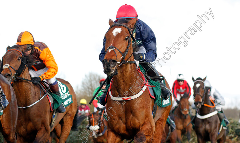 Longhouse-Poet 
 LONGHOUSE POET (Darragh O'Keeffe)
Aintree 9 Apr 2022 - Pic Steven Cargill / Racingfotos.com