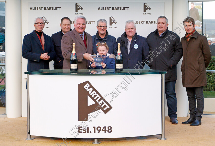 Redford-Road-0008 
 Presentation to the Options O Syndicate for The Albert Bartlett Novices Hurdle won by REDFORD ROAD
Cheltenham 14 Dec 2019 - Pic Steven Cargill / Racingfotos.com