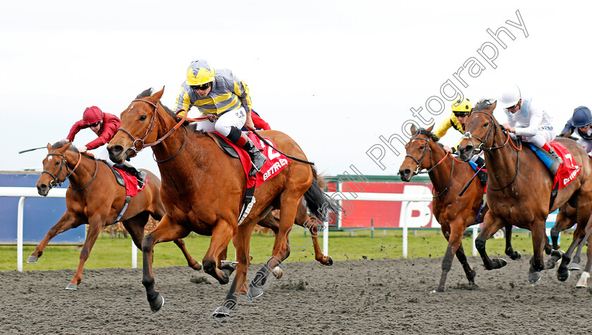 Hunaina-0006 
 HUNAINA (Alexis Badel) wins The Betfred Home Of Goals Galore Snowdrop Fillies Stakes Kempton 7 Apr 2018 - Pic Steven Cargill / Racingfotos.com