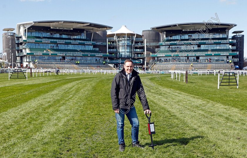 TurfTrax-0004 
 Mike Maher with going stick
Aintree 8 Apr 2022 - Pic Steven Cargill / Racingfotos.com