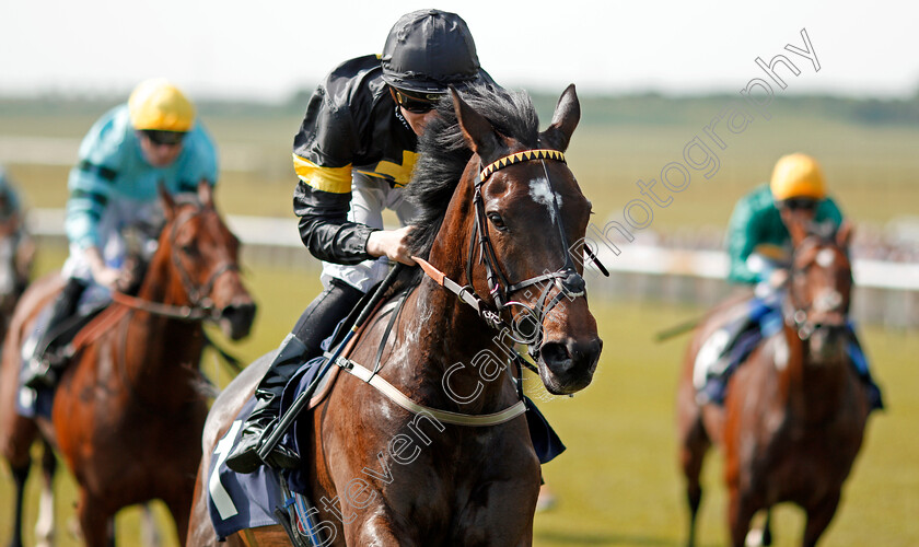 Guns-Of-Leros-0008 
 GUNS OF LEROS (Hector Crouch) wins The Moyes Investments Handicap Newmarket 18 May 2018 - Pic Steven Cargill / Racingfotos.com