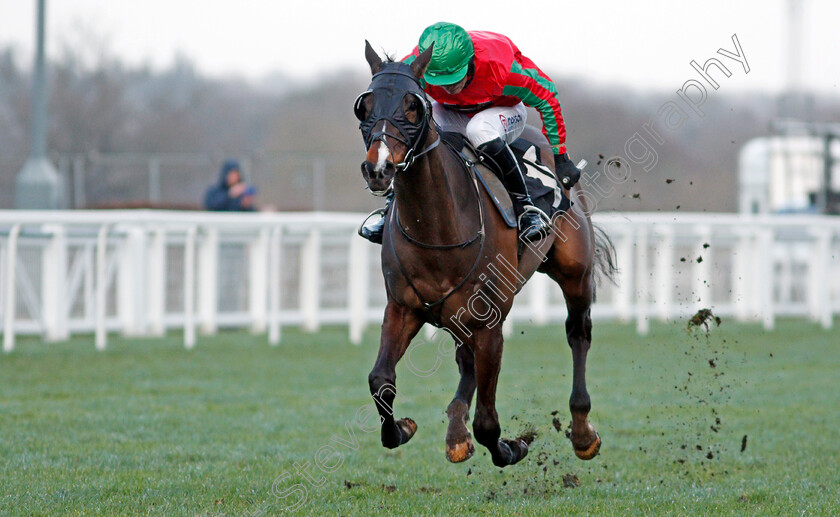 Guillemot-0005 
 GUILLEMOT (Harry Cobden) wins The Ascot Racecourse Supports The Autism In Racing Handicap Hurdle
Ascot 19 Feb 2022 - Pic Steven Cargill / Racingfotos.com