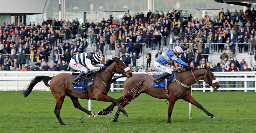 Ballyheigue-Bay-0004 
 BALLYHEIGUE BAY (James Bowen) beats THREE STAR GENERAL (left) in The Racinguk.com/clubdays Handicap Hurdle Ascot 17 Feb 2018 - Pic Steven Cargill / Racingfotos.com