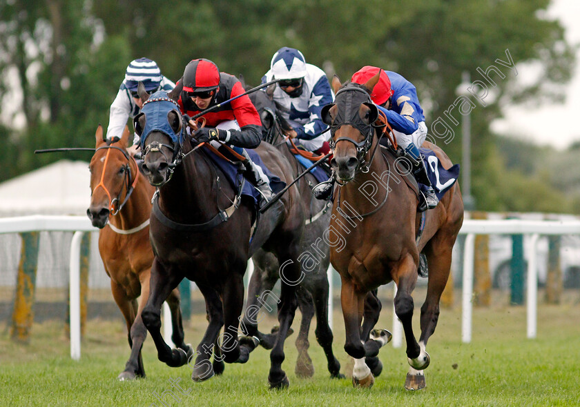 Camachess-0004 
 CAMACHESS (right, Callum Shepherd) beats ZAPPER CASS (left) in The Follow At The Races On Twitter Handicap
Yarmouth 28 Jul 2020 - Pic Steven Cargill / Racingfotos.com