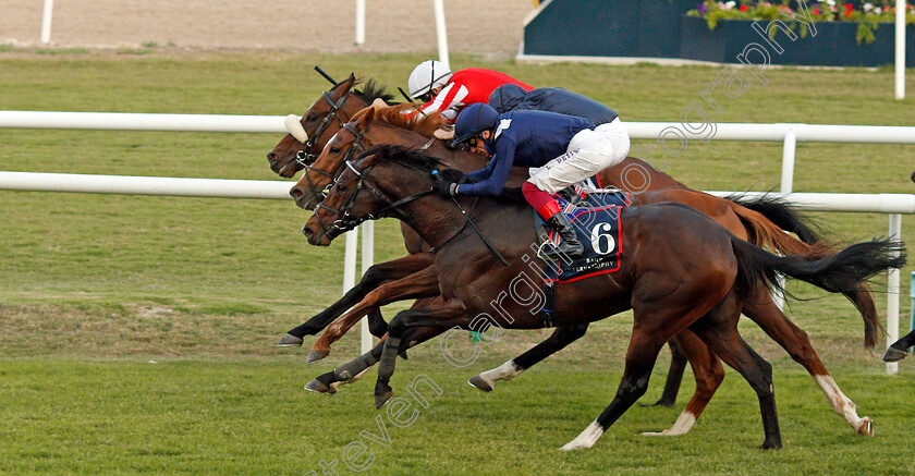 Simsir-0010 
 SIMSIR (farside, Lee Newman) beats GLOBAL GIANT (nearside) and SOVEREIGN (between the two) in The Bahrain International Trophy
Rashid Equestrian & Horseracing Club, Bahrain, 20 Nov 2020 - Pic Steven Cargill / Racingfotos.com