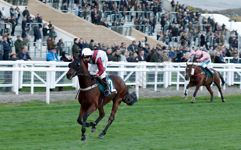 Storm-Rising-0001 
 STORM RISING (Charlie Hammond) wins The Matchbook Betting Podcast Conditional Jockeys Handicap Hurdle
Cheltenham 26 Oct 2018 - Pic Steven Cargill / Racingfotos.com