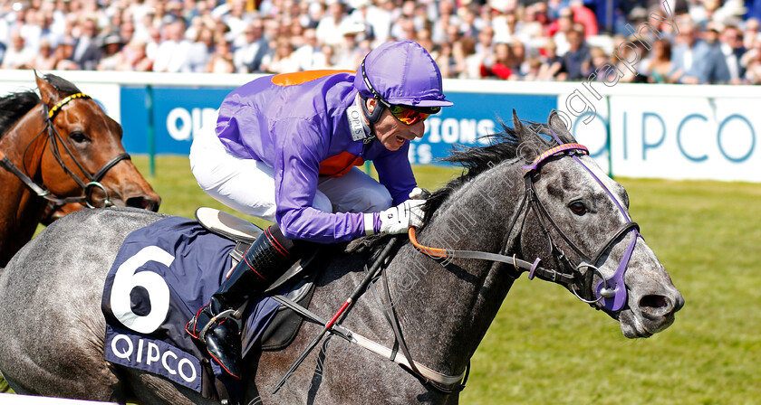 Grey-Britain-0004 
 GREY BRITAIN (Gerald Mosse) wins The Qatar Racing Handicap Newmarket 6 May 2018 - Pic Steven Cargill / Racingfotos.com