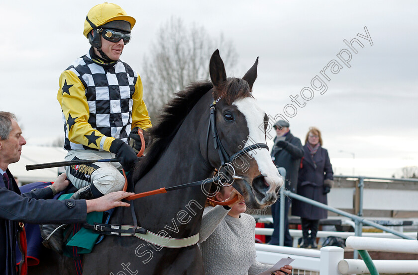 The-Glancing-Queen-0001 
 THE GLANCING QUEEN (Tom Cannon) winner of The Actioncoach Invest In The Best Lady Godiva Mares Novices Chase
Warwick 9 Dec 2021 - Pic Steven Cargill / Racingfotos.com