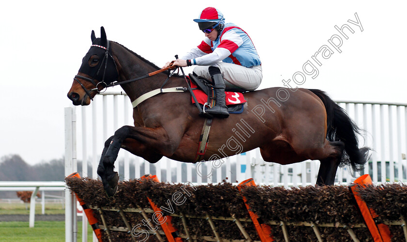 Rouge-Vif-0001 
 ROUGE VIF (Gavin Sheehan)
Kempton 26 Dec 2018 - Pic Steven Cargill / Racingfotos.com