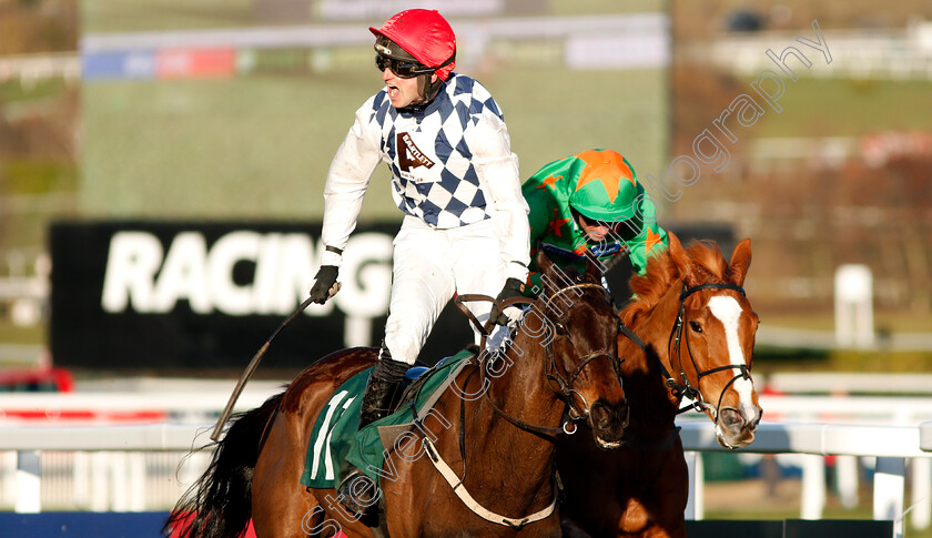 Rathvinden-0008 
 RATHVINDEN (left, Mr P Mullins) beats MS PARFOIS (right) in The National Hunt Challenge Cup Chase Cheltenham 13 Mar 2018 - Pic Steven Cargill / Racingfotos.com