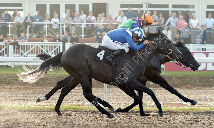 Voyager-Blue-0005 
 VOYAGER BLUE (farside, Jason Hart) beats MOQARRAR (nearside) in The Extra Places At totesport.com Handicap
Chelmsford 31 May 2018 - Pic Steven Cargill / Racingfotos.com