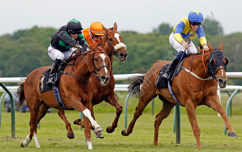 Longuerue-0008 
 LONGUERUE (centre, George Eddery) beats IVY AVENUE (left) and NINE ELMS (right) in The Every Race Live On Racing TV Apprentice Handicap
Nottingham 30 May 2023 - Pic Steven Cargill / Racingfotos.com