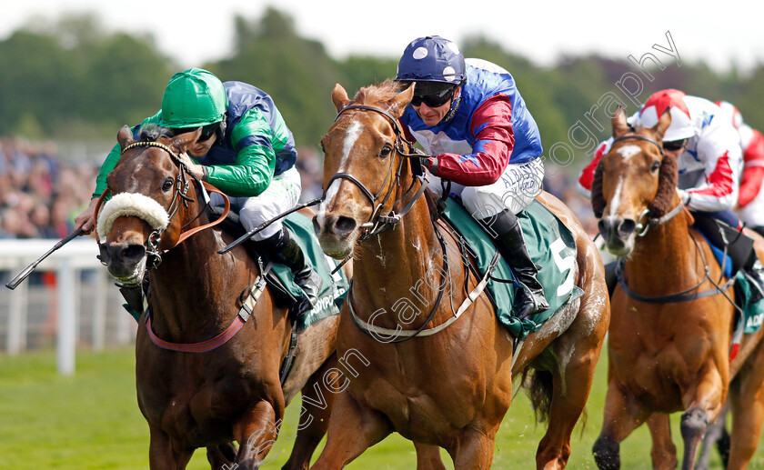 Cruyff-Turn-0004 
 CRUYFF TURN (right, David Allan) beats BRUNCH (left) in The Paddy Power Hambleton Handicap
York 12 May 2022 - Pic Steven Cargill / Racingfotos.com