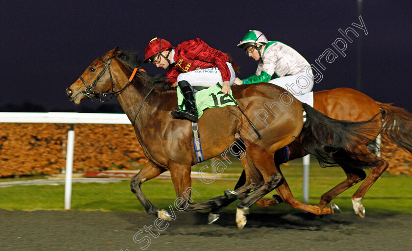 Worship-0004 
 WORSHIP (Oisin Murphy) wins The Cindy Fuller Novice Median Auction Stakes Kempton 20 Dec 2017 - Pic Steven Cargill / Racingfotos.com